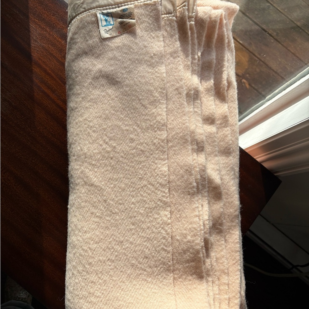 Vintage Kenwood Ramcrest pure virgin wool blanket made in Canada